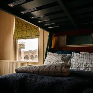 https://green-tortoise-hostel-seattle.seattlehotelsites.com
